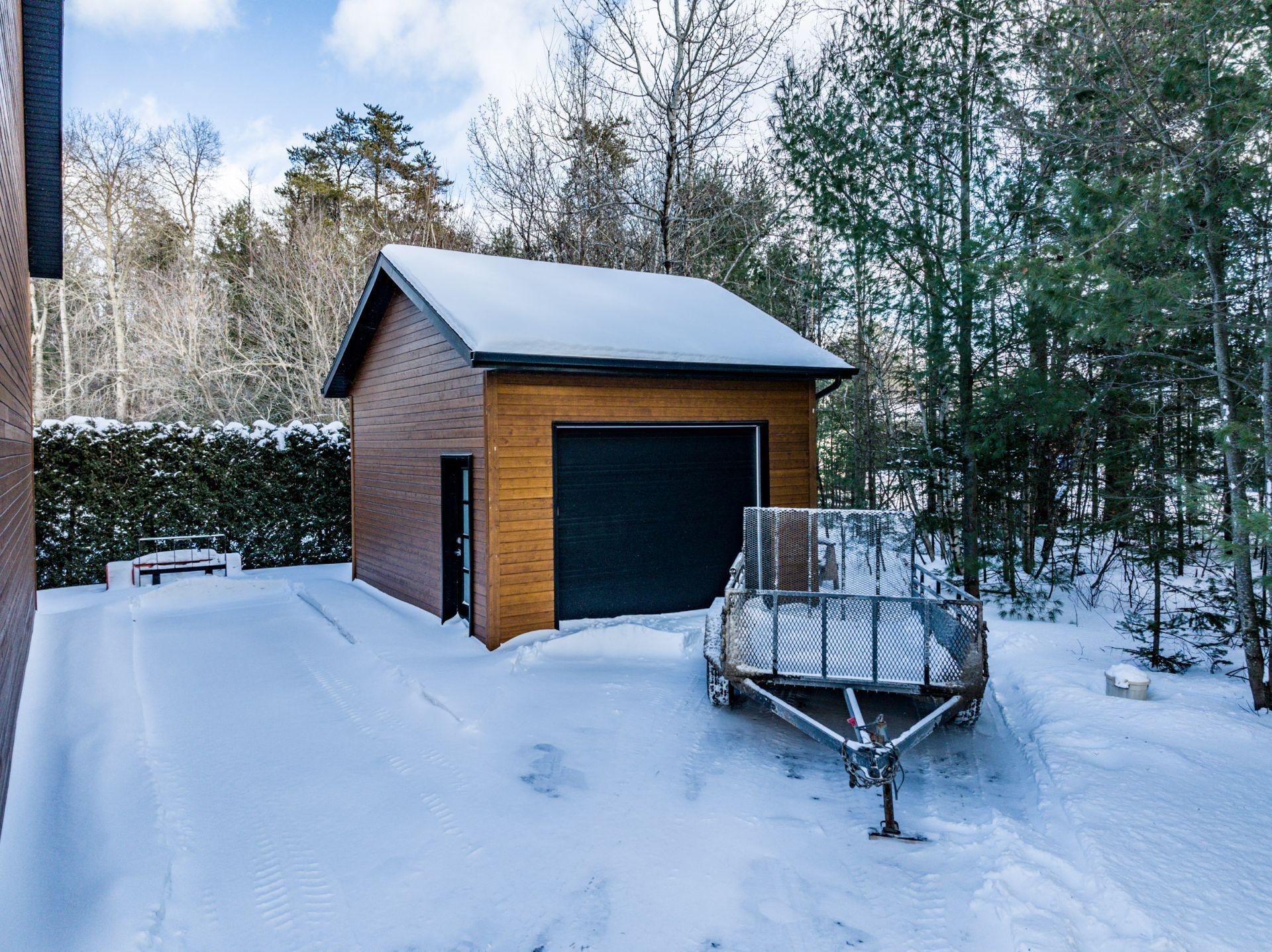 









2100


Rue Jérôme-Hamel

,
Trois-Rivières,




QC
G8V1W3

