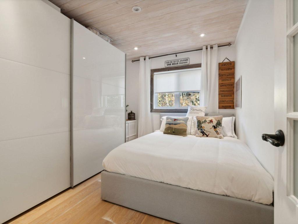 









151


Ch. Claude-Lefebvre

,
Mont-Tremblant,




QC
J8E1G3

