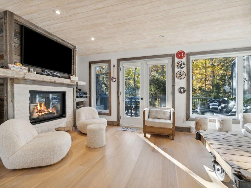 









151Z


Ch. Claude-Lefebvre

,
Mont-Tremblant,




QC
J8E1G3

