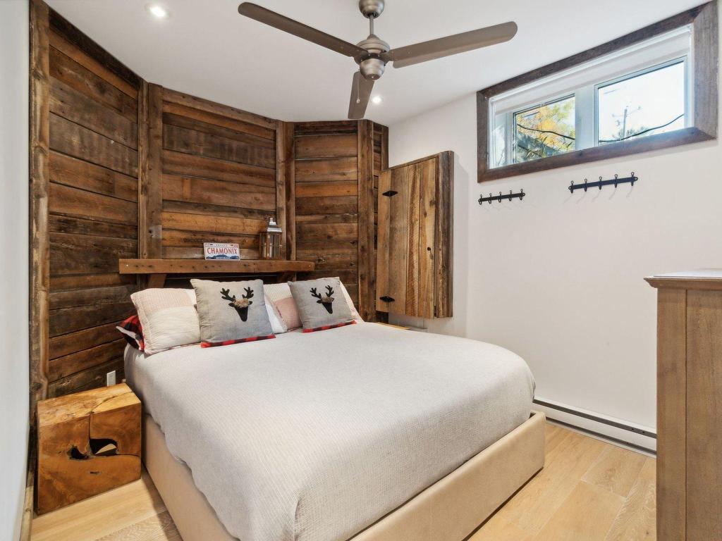 









151Z


Ch. Claude-Lefebvre

,
Mont-Tremblant,




QC
J8E1G3

