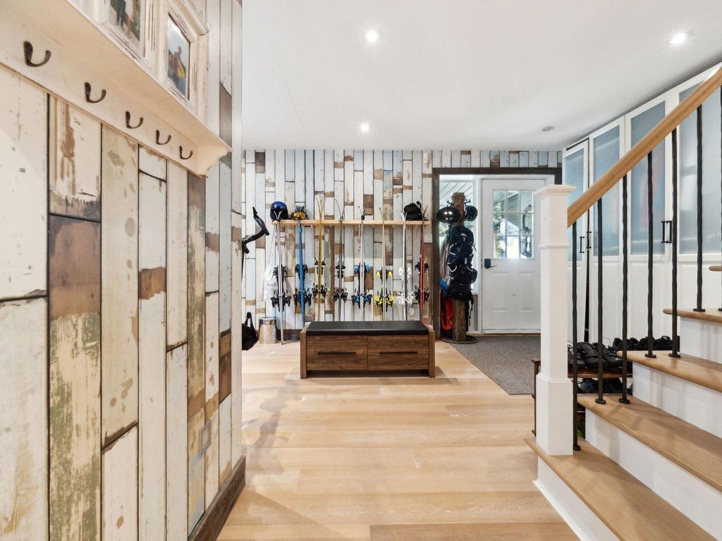 









151Z


Ch. Claude-Lefebvre

,
Mont-Tremblant,




QC
J8E1G3


