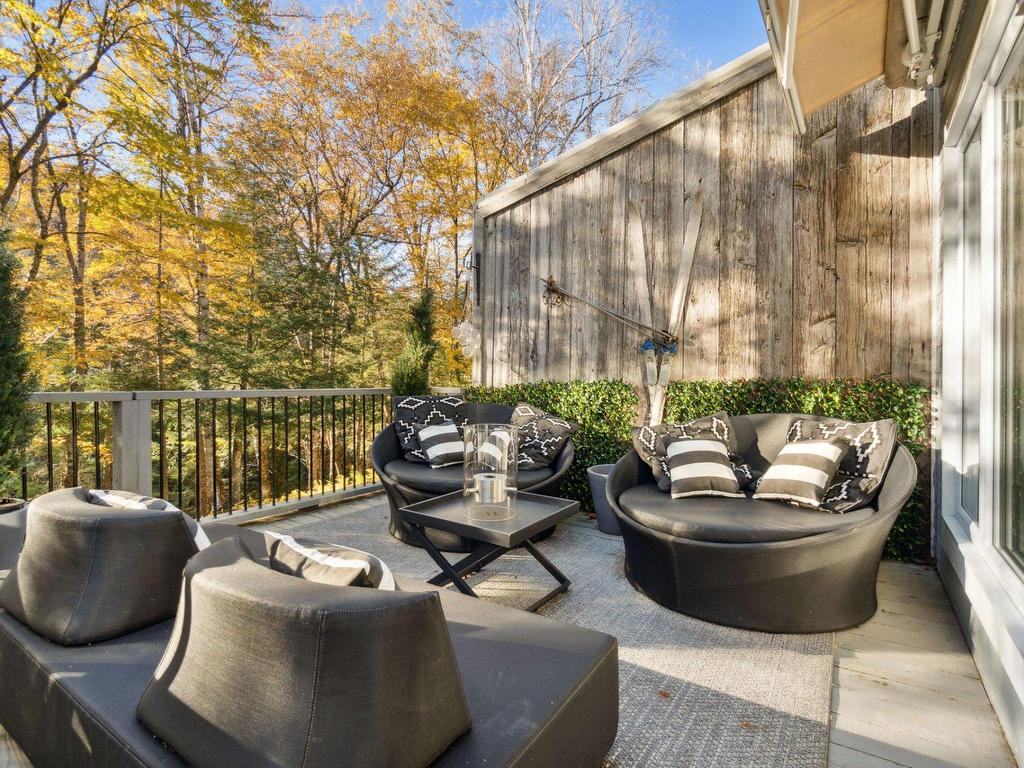 









151Z


Ch. Claude-Lefebvre

,
Mont-Tremblant,




QC
J8E1G3

