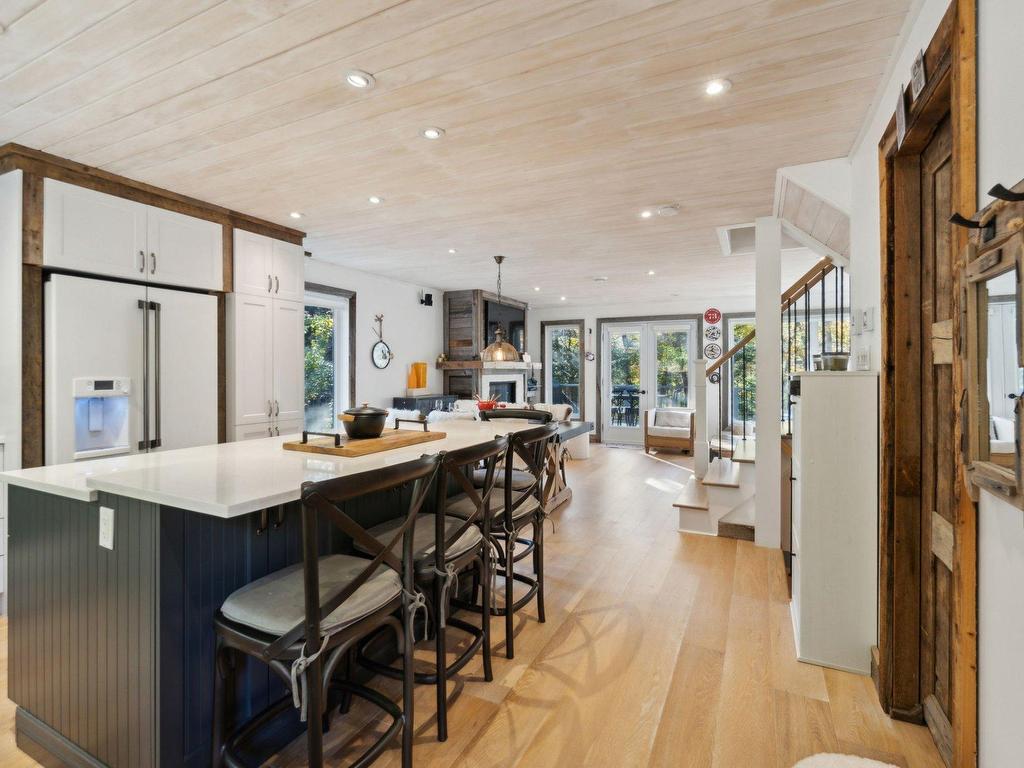 









151Z


Ch. Claude-Lefebvre

,
Mont-Tremblant,




QC
J8E1G3


