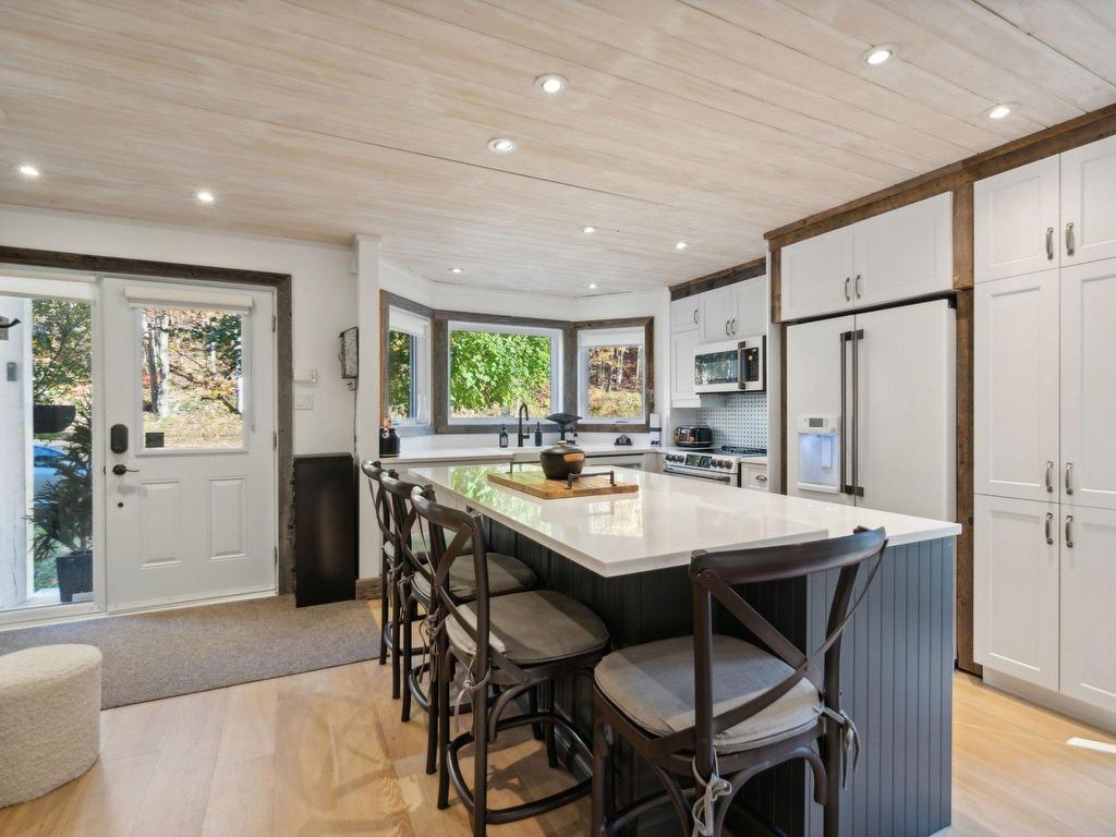 









151Z


Ch. Claude-Lefebvre

,
Mont-Tremblant,




QC
J8E1G3

