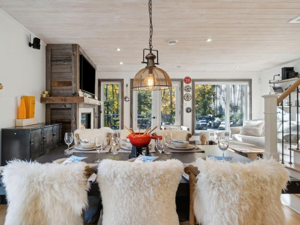 









151Z


Ch. Claude-Lefebvre

,
Mont-Tremblant,




QC
J8E1G3

