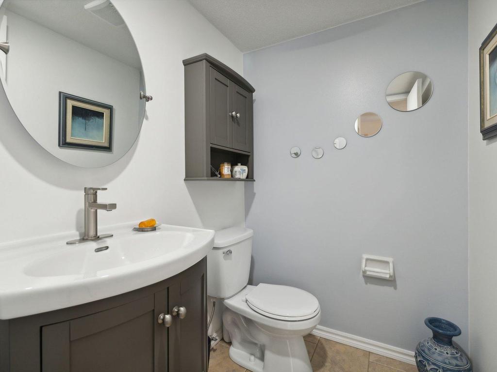 









71


Rue des Pinsons

,
Gatineau (Hull),




QC
J9A2V6

