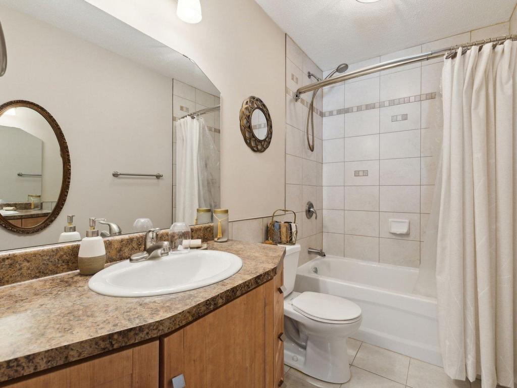 









71


Rue des Pinsons

,
Gatineau (Hull),




QC
J9A2V6

