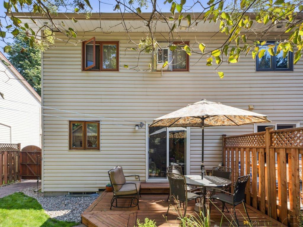 









71


Rue des Pinsons

,
Gatineau (Hull),




QC
J9A2V6

