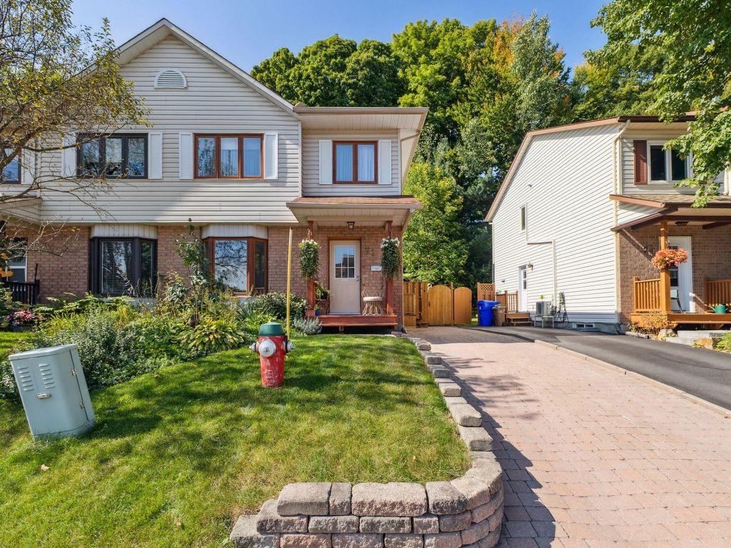 









71


Rue des Pinsons

,
Gatineau (Hull),




QC
J9A2V6

