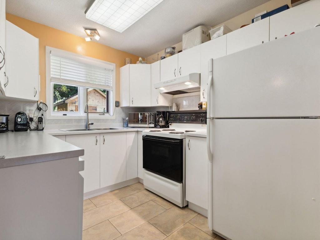 









71


Rue des Pinsons

,
Gatineau (Hull),




QC
J9A2V6


