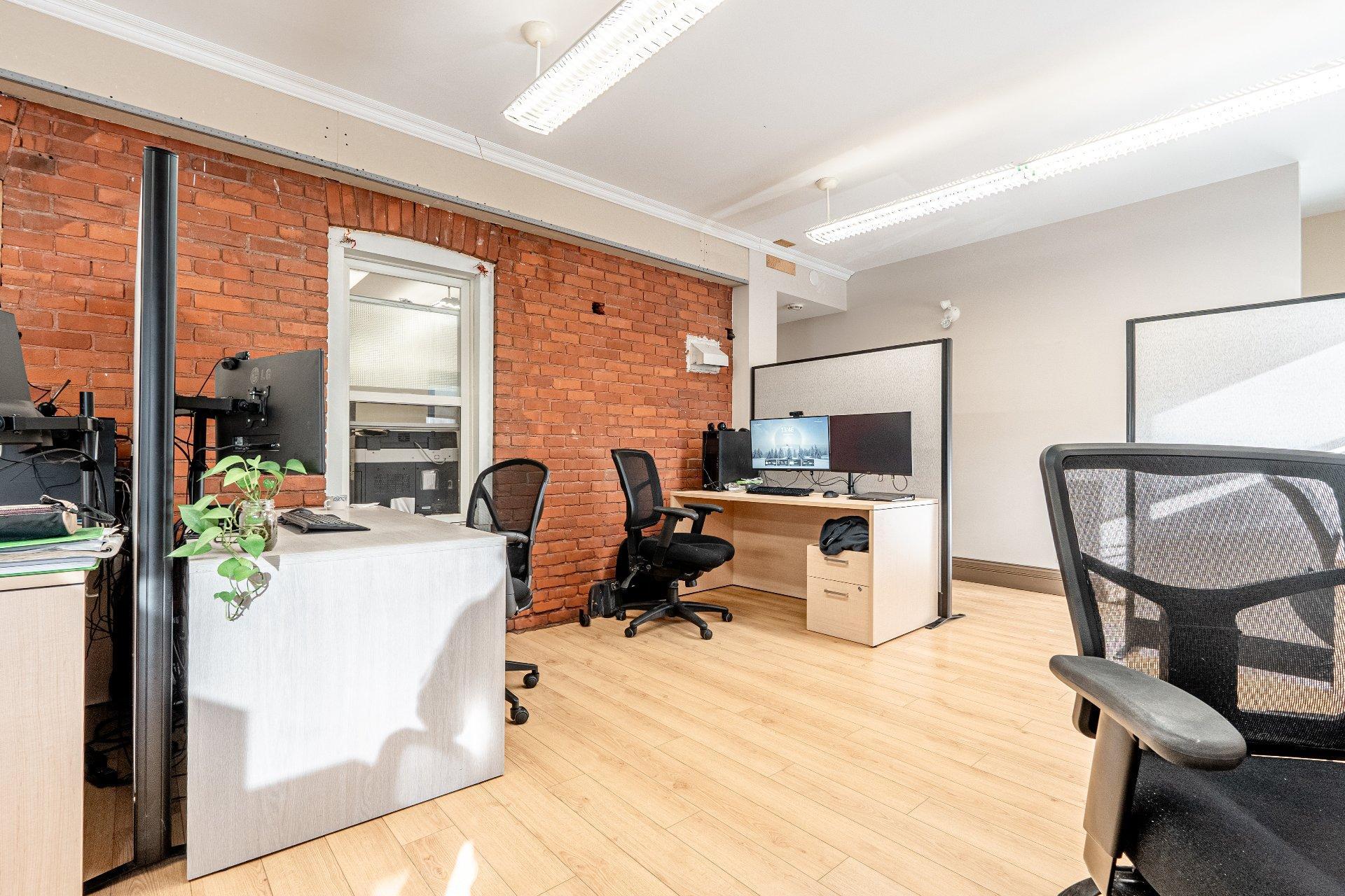 









1340

 - 1344


Rue King O.

,
Sherbrooke (Les Nations),




QC
J1J2B6

