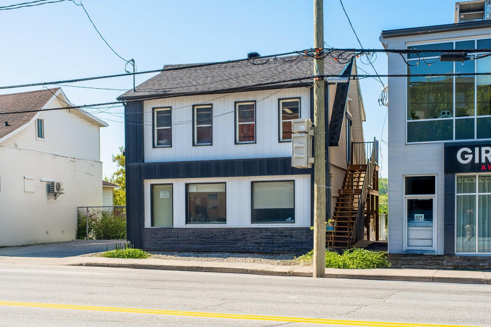 









1340

 - 1344


Rue King O.

,
Sherbrooke (Les Nations),




QC
J1J2B6

