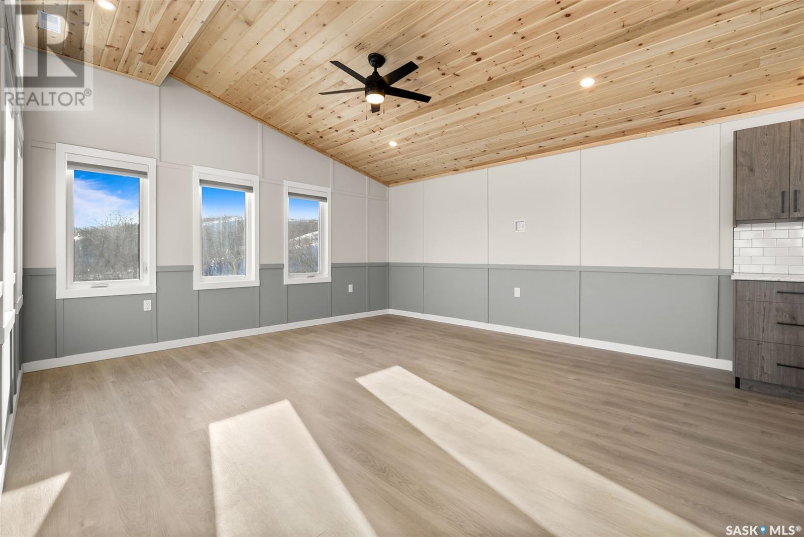 












913 Pincherry PLACE E

,
Katepwa Beach,




Saskatchewan
S0G1S0

