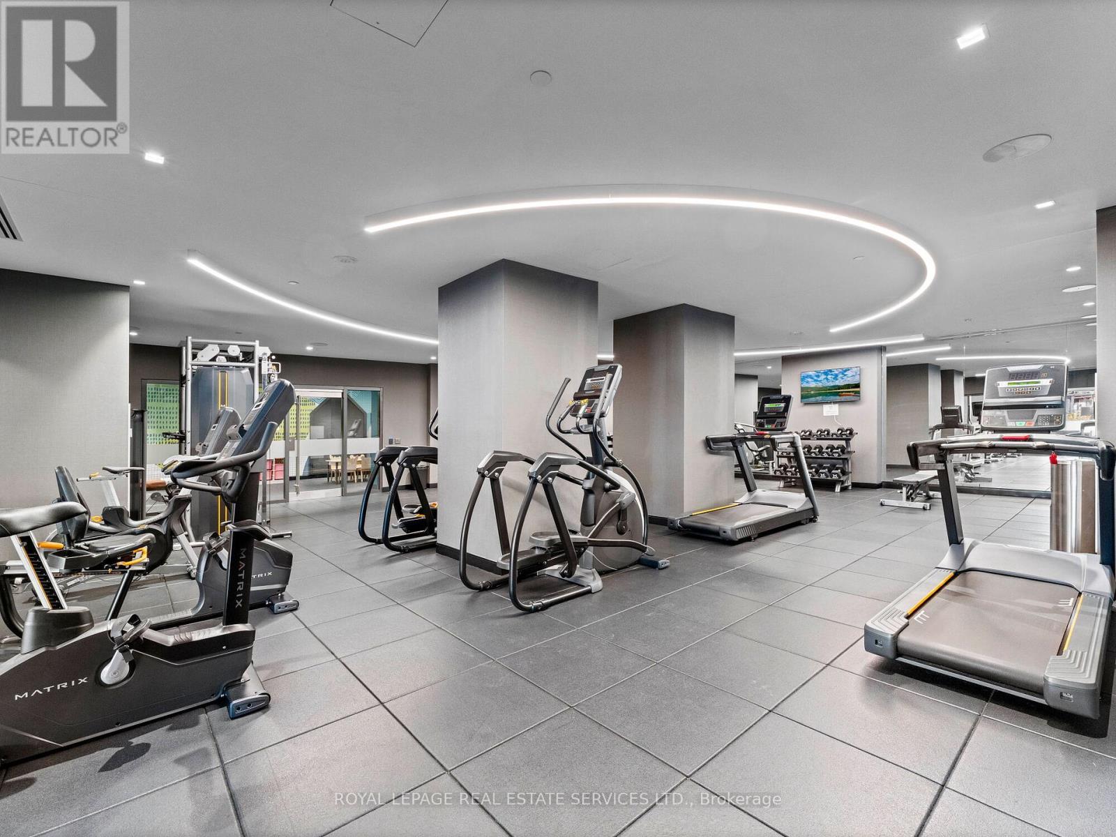 












215 - 286 MAIN STREET

,
Toronto,




Ontario
M4C4X5

