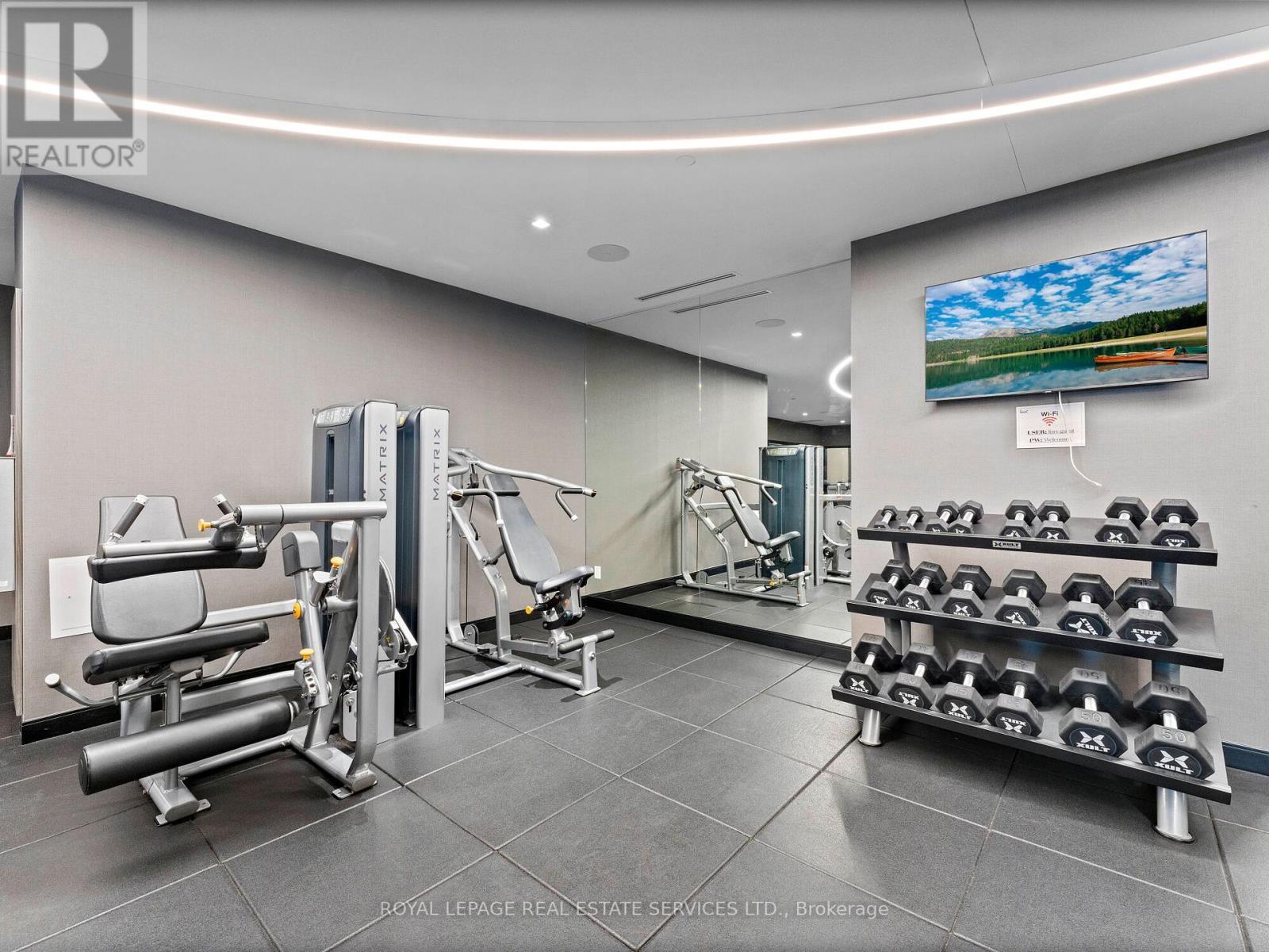 












215 - 286 MAIN STREET

,
Toronto,




Ontario
M4C4X5

