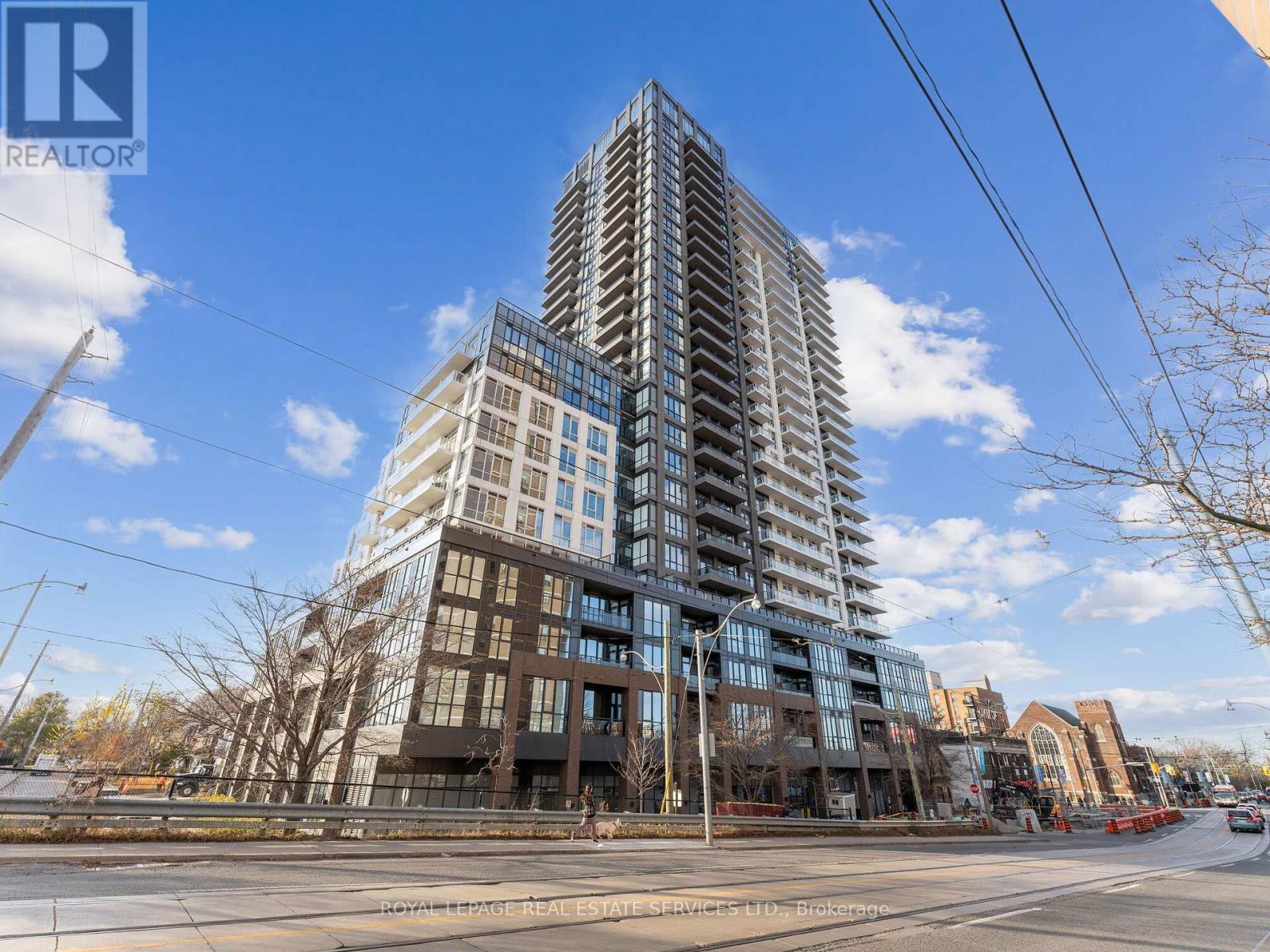 












215 - 286 MAIN STREET

,
Toronto,




Ontario
M4C4X5

