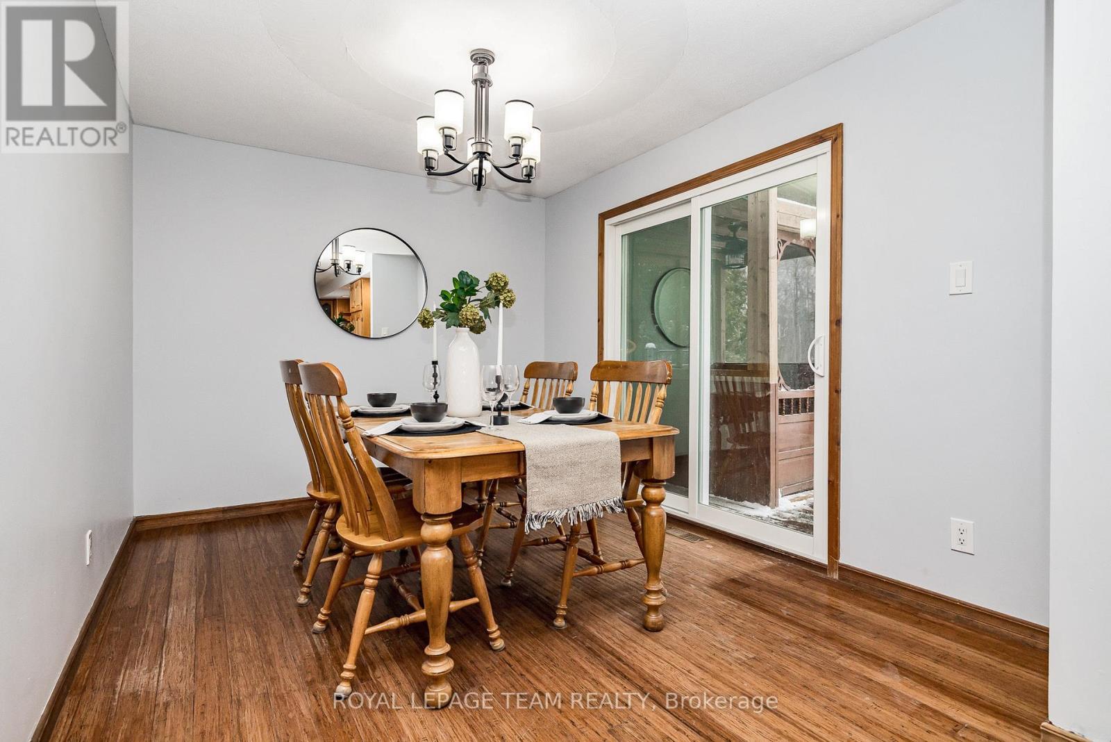 












2491 FAIRMILE ROAD

,
Ottawa,




Ontario
K0G1J0

