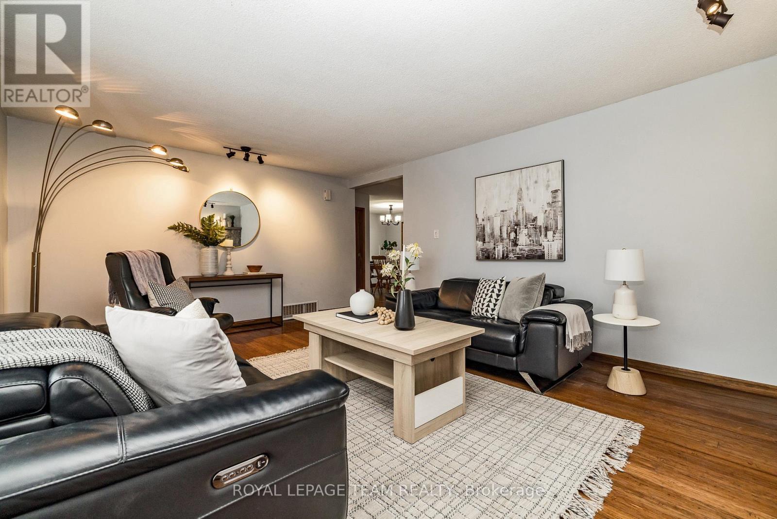 












2491 FAIRMILE ROAD

,
Ottawa,




Ontario
K0G1J0

