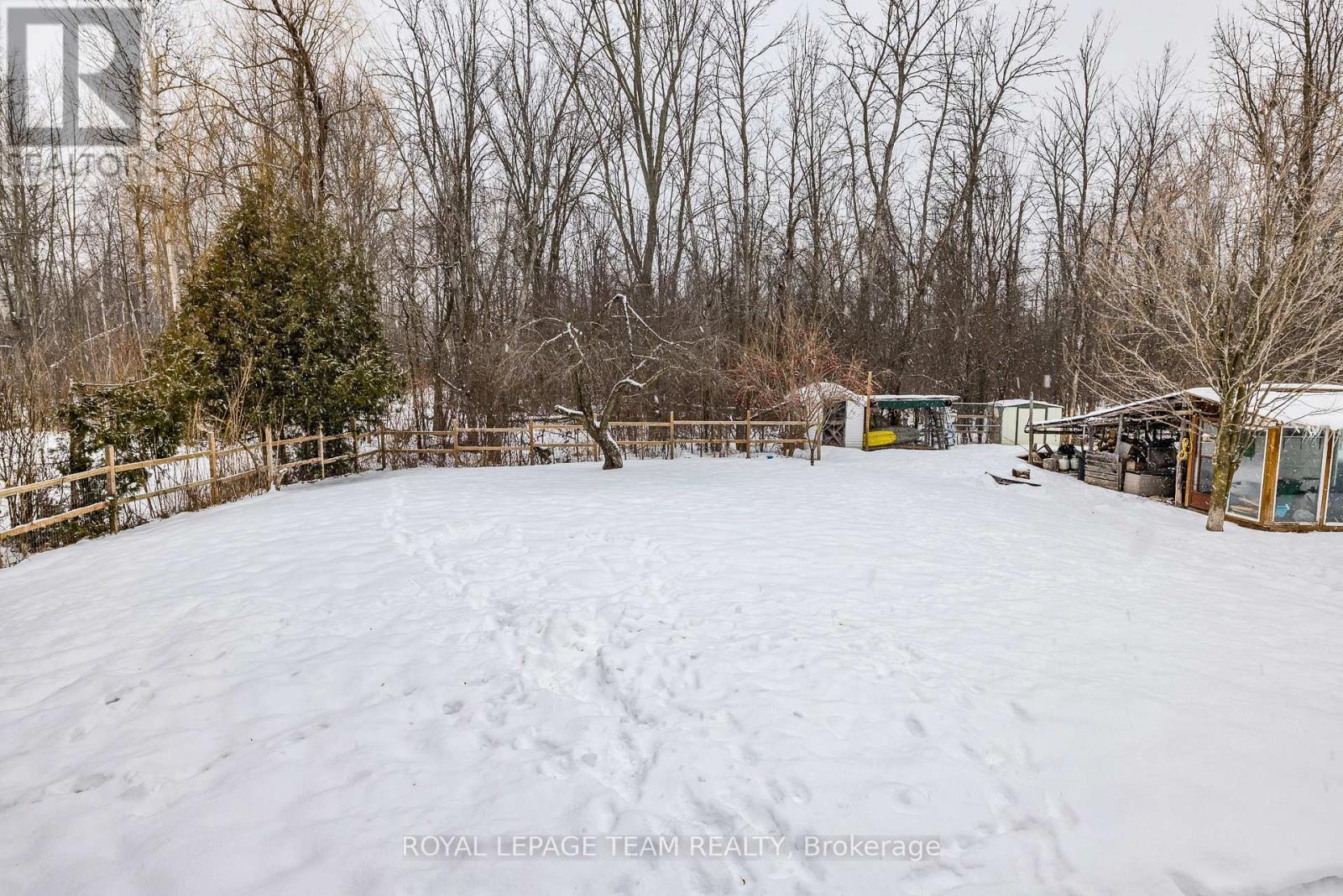 












2491 FAIRMILE ROAD

,
Ottawa,




Ontario
K0G1J0

