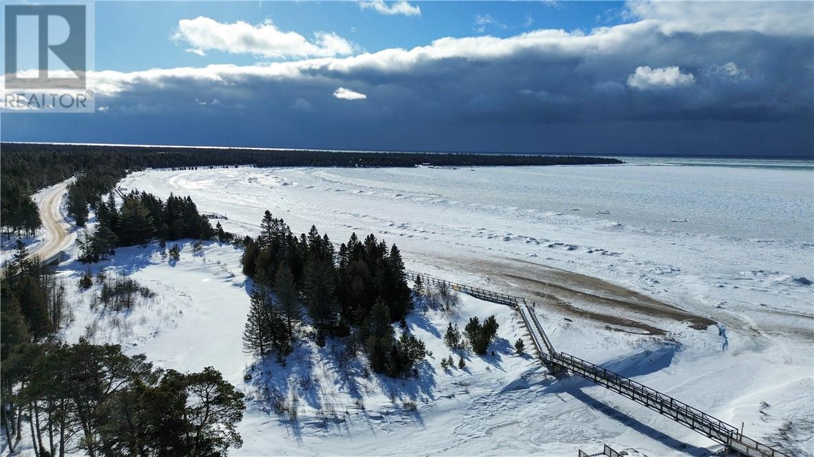 












111 McNevin Street

,
Providence Bay, Manitoulin Island,




Ontario
P0P1T0

