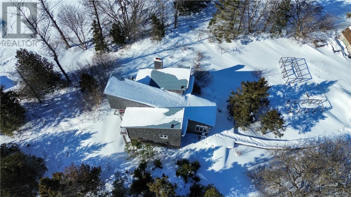 












111 McNevin Street

,
Providence Bay, Manitoulin Island,




Ontario
P0P1T0

