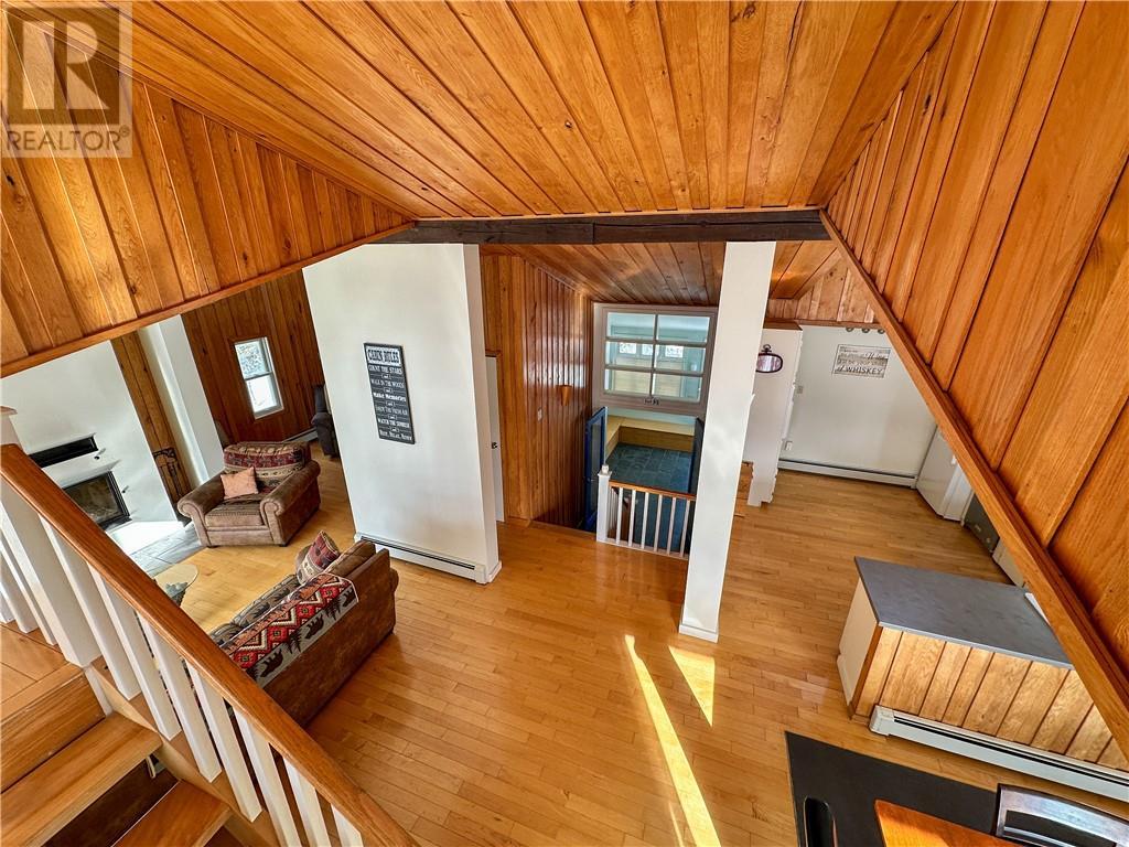 












111 McNevin Street

,
Providence Bay, Manitoulin Island,




Ontario
P0P1T0

