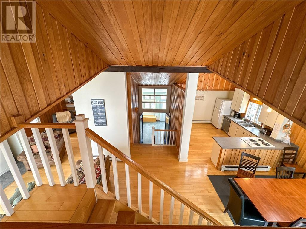 












111 McNevin Street

,
Providence Bay, Manitoulin Island,




Ontario
P0P1T0

