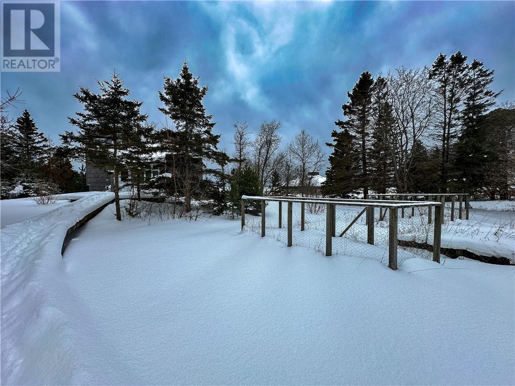












111 McNevin Street

,
Providence Bay, Manitoulin Island,




Ontario
P0P1T0

