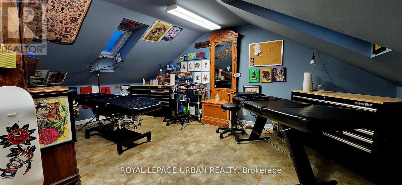 












REAR - 1648 TAUNTON ROAD E

,
Clarington,




Ontario
L0B1J0

