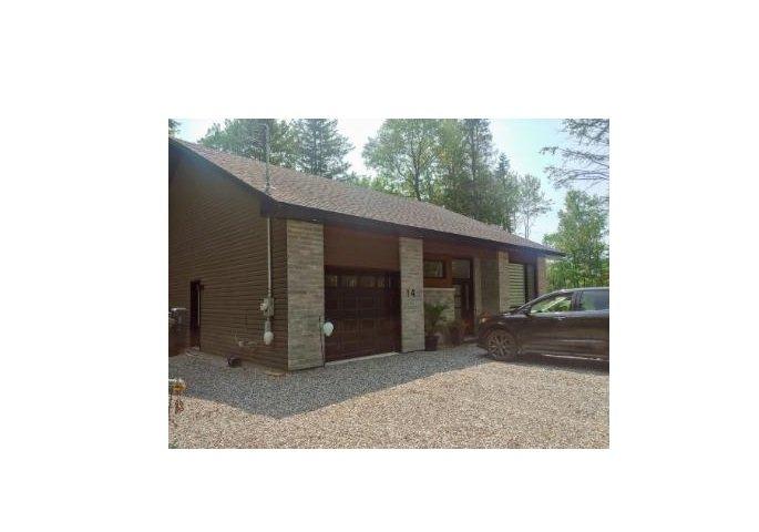 









14


Ch. de la Rive

,
L'Ange-Gardien,




QC
J8L0H6

