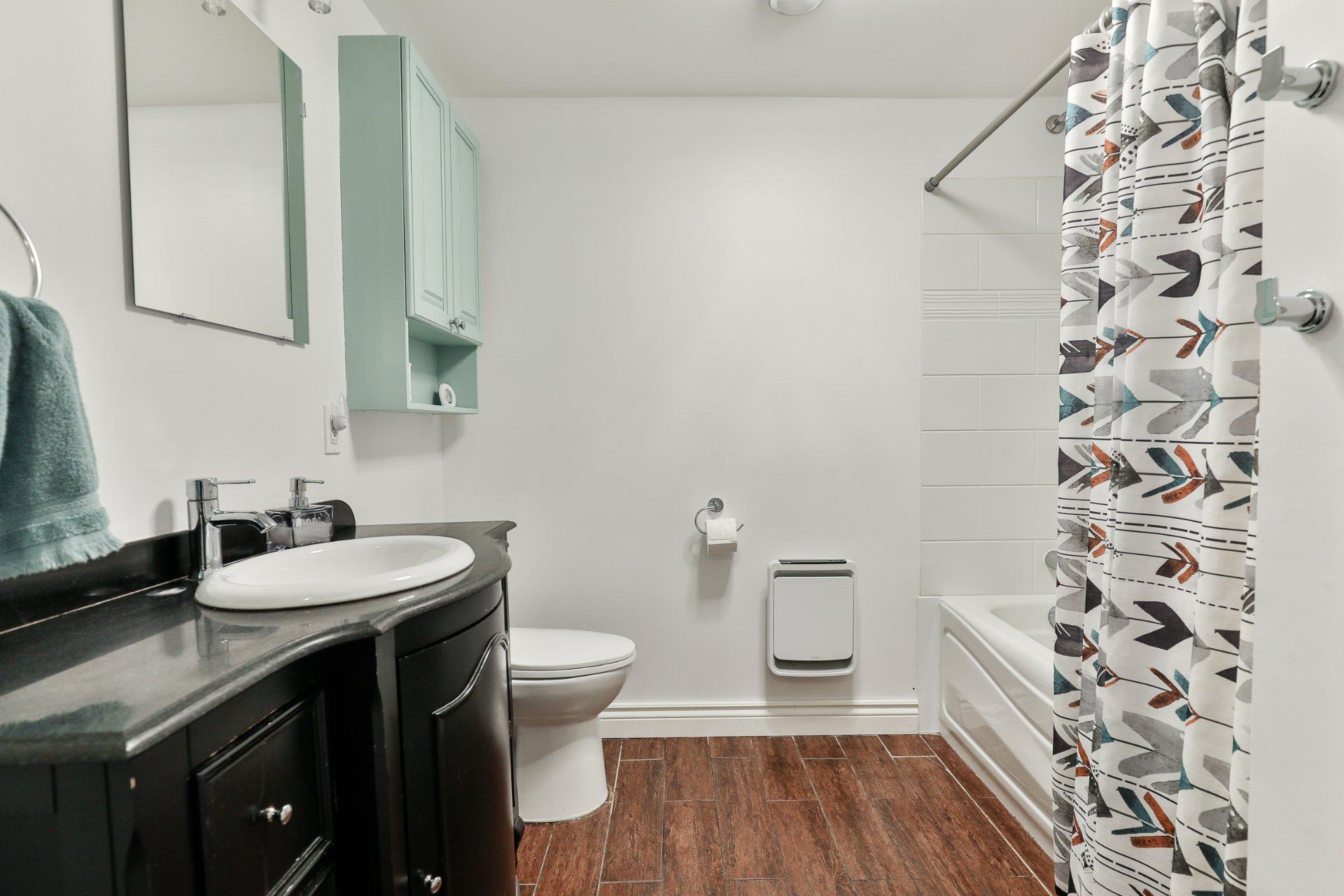 









1826

 - 1828


Rue De Cadillac

,
Montréal (Mercier/Hochelaga-Maisonneuve),




QC
H1N2T3

