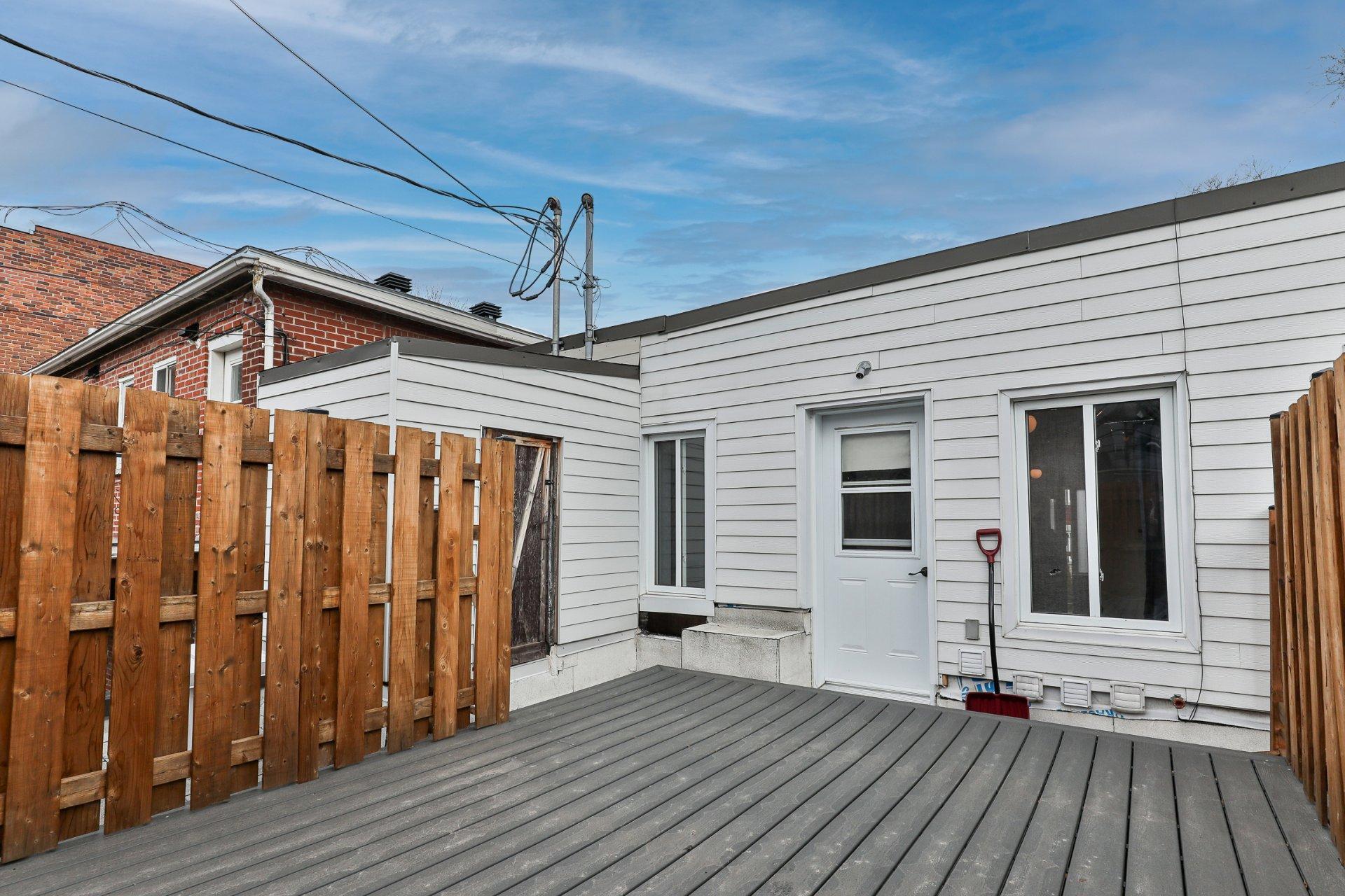 









1826

 - 1828


Rue De Cadillac

,
Montréal (Mercier/Hochelaga-Maisonneuve),




QC
H1N2T3


