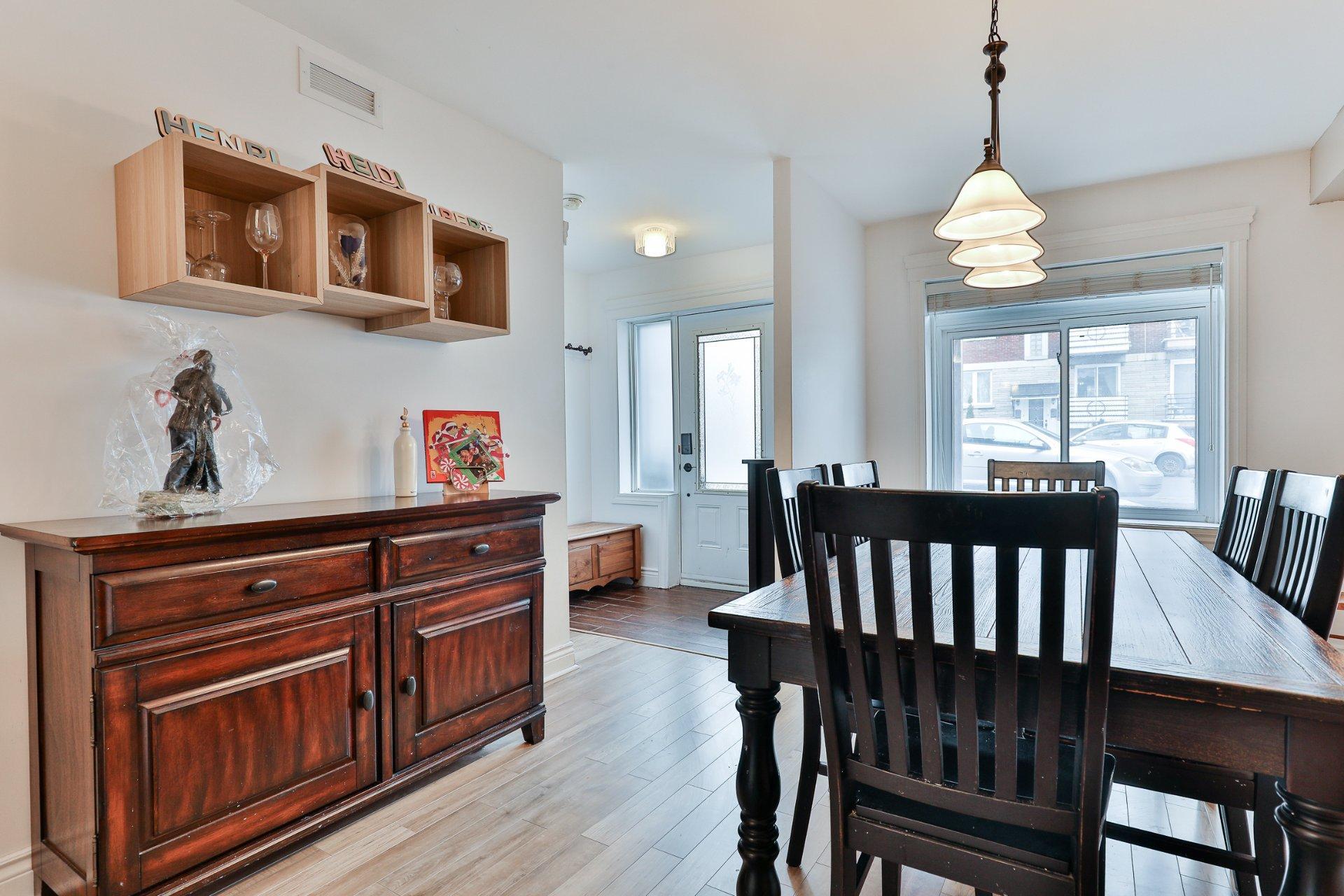 









1826

 - 1828


Rue De Cadillac

,
Montréal (Mercier/Hochelaga-Maisonneuve),




QC
H1N2T3

