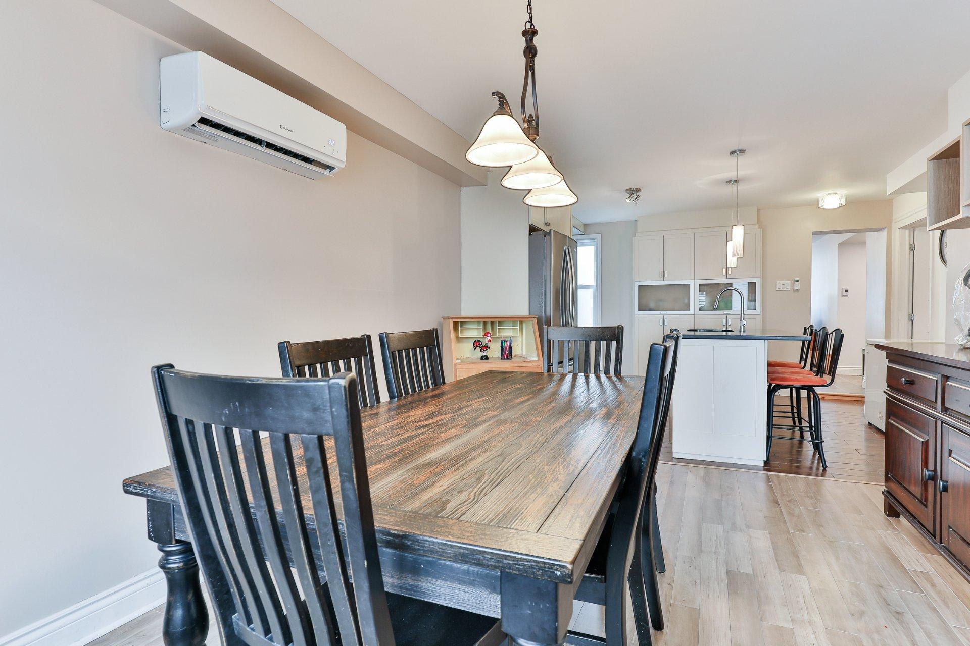 









1826

 - 1828


Rue De Cadillac

,
Montréal (Mercier/Hochelaga-Maisonneuve),




QC
H1N2T3

