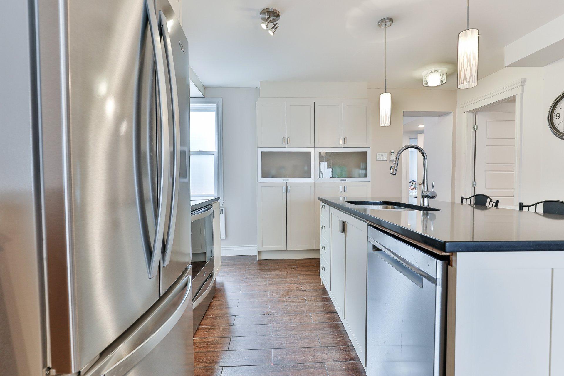 









1826

 - 1828


Rue De Cadillac

,
Montréal (Mercier/Hochelaga-Maisonneuve),




QC
H1N2T3

