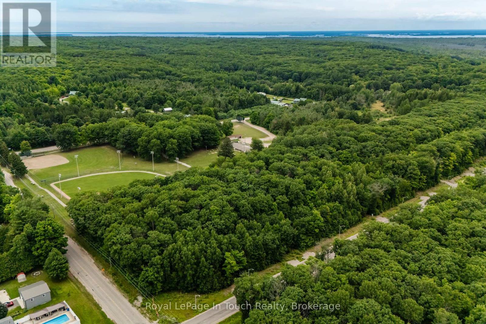 












LOT 69 WHISPERING PINE CIRCLE

,
Tiny,







Ontario
L9M0C2

