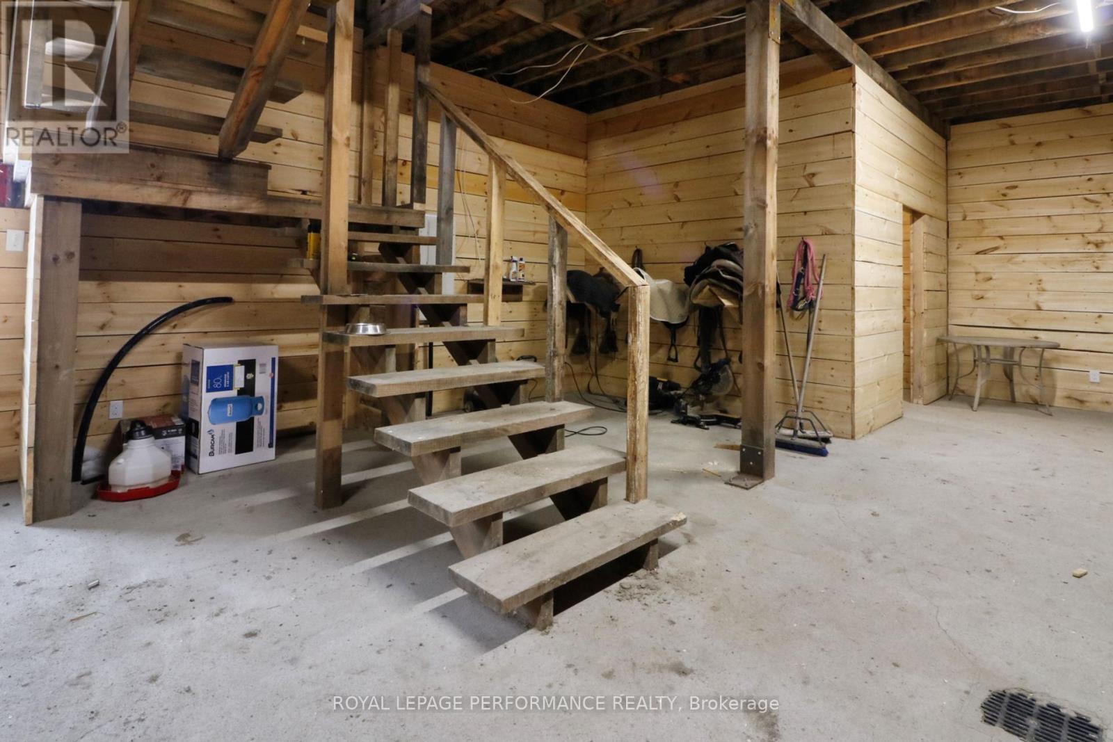 












115 COUNTY RD  10 ROAD

,
East Hawkesbury,




Ontario
K0B1P0

