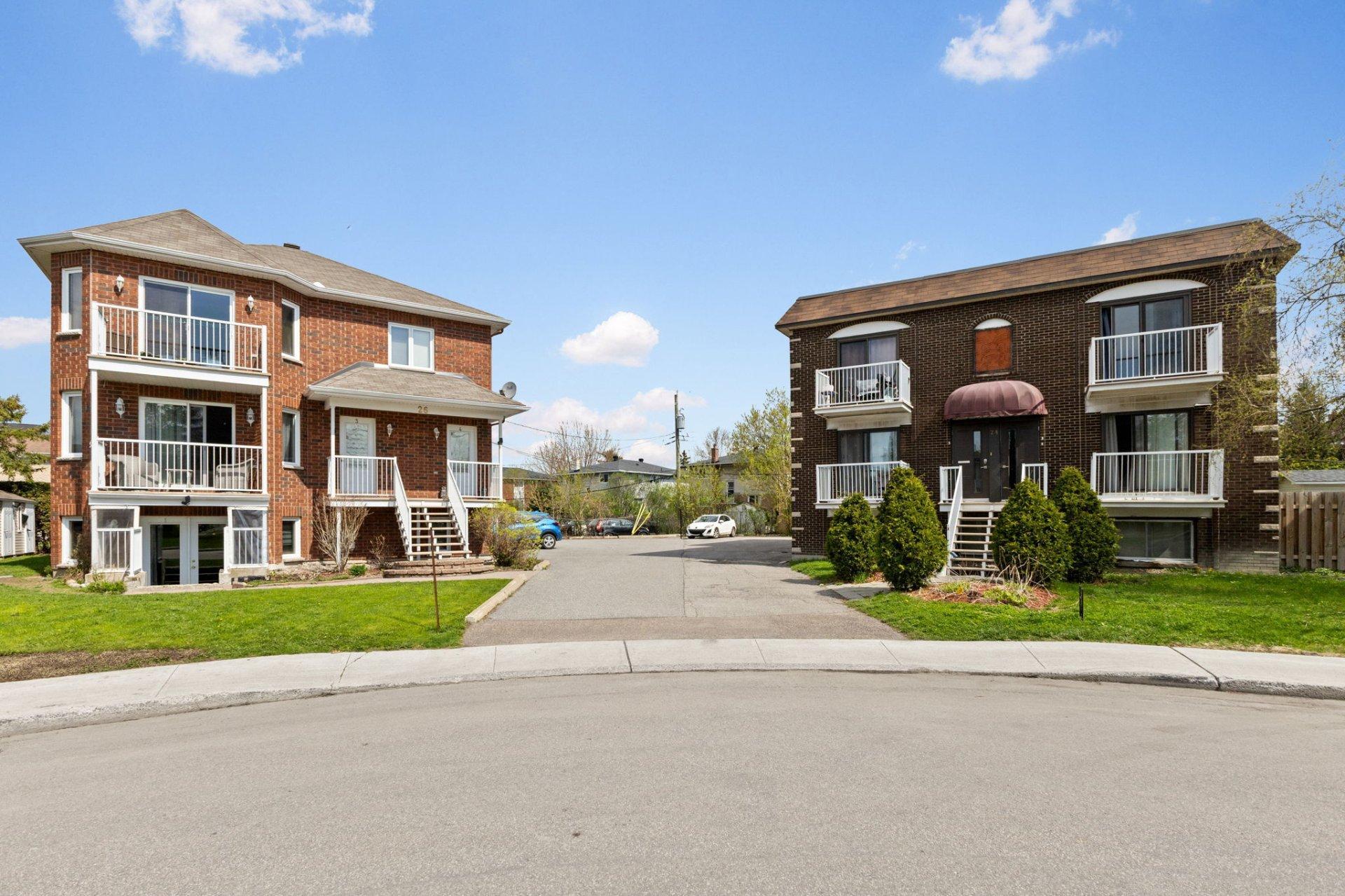 









24


Rue Décosse

,
Gatineau (Hull),




QC
J8Z1E6

