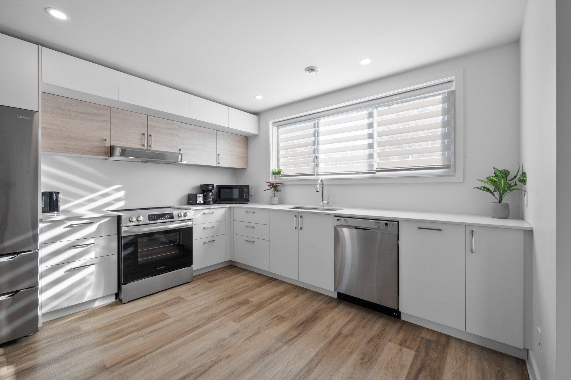 









55


Rue Jeannette

, 2,
Longueuil (Le Vieux-Longueuil),




QC
J4R2C8

