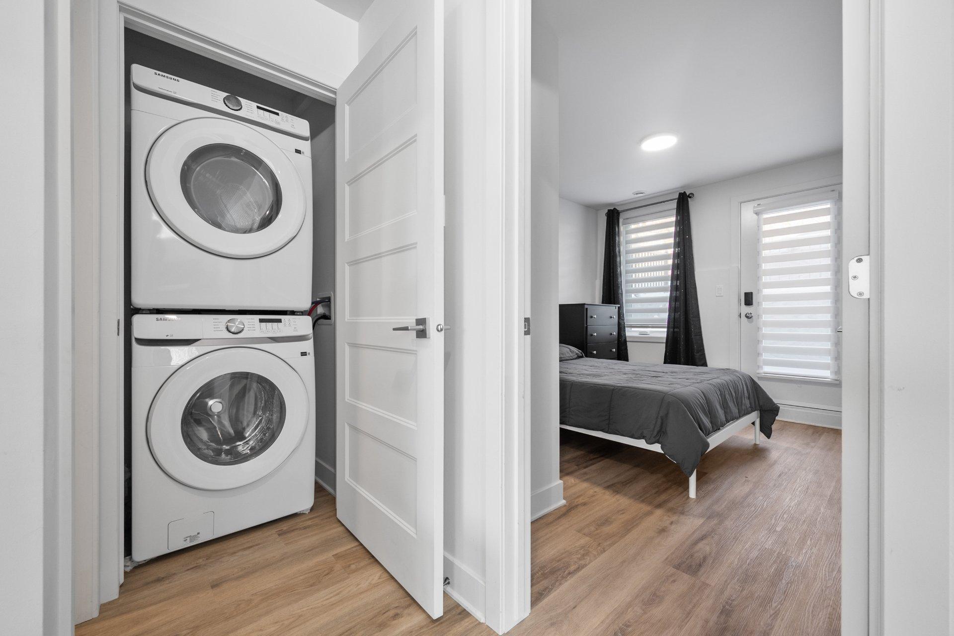 









55


Rue Jeannette

, 2,
Longueuil (Le Vieux-Longueuil),




QC
J4R2C8

