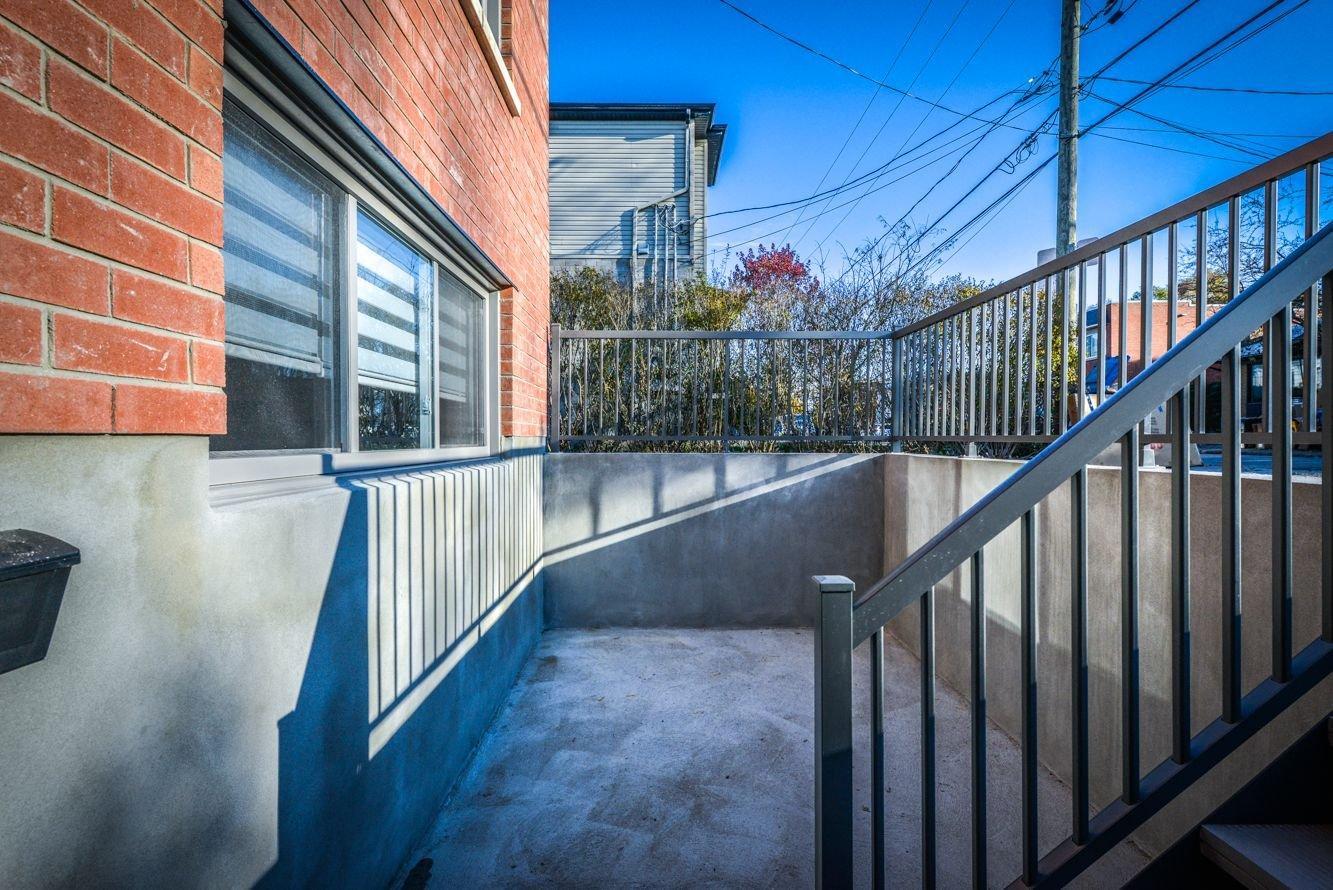 









55


Rue Jeannette

, 2,
Longueuil (Le Vieux-Longueuil),




QC
J4R2C8

