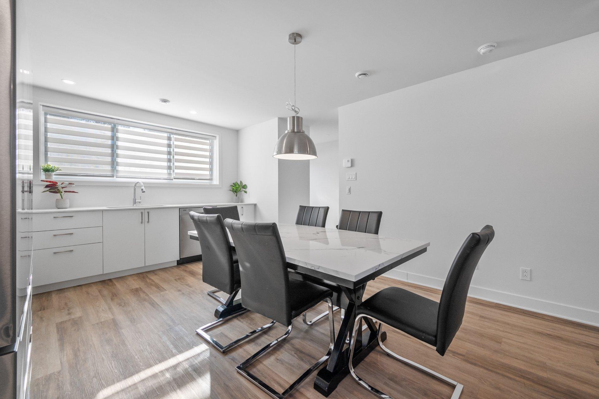 









55


Rue Jeannette

, 2,
Longueuil (Le Vieux-Longueuil),




QC
J4R2C8

