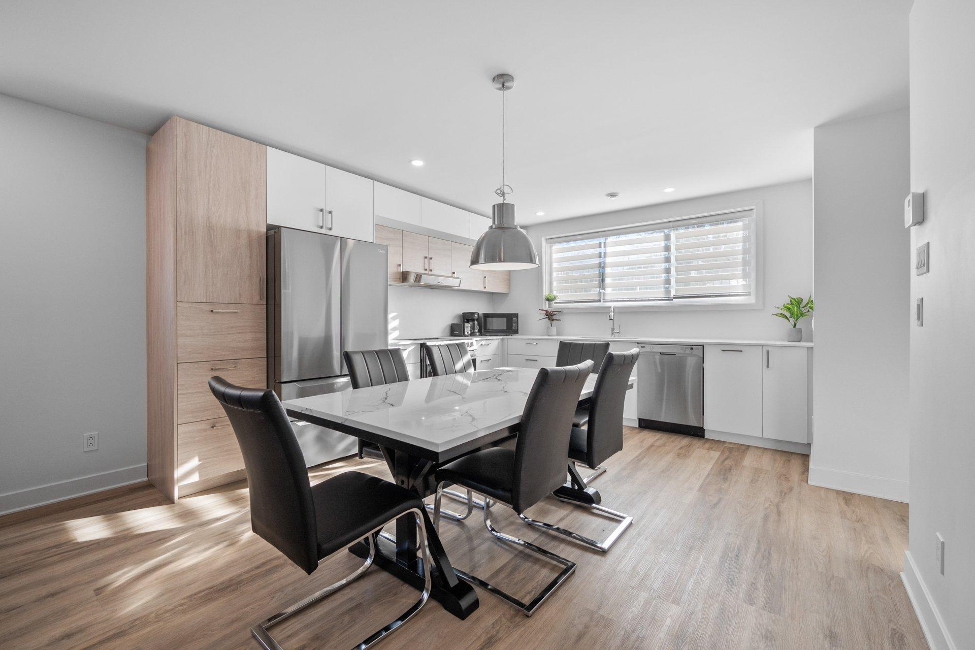 









55


Rue Jeannette

, 2,
Longueuil (Le Vieux-Longueuil),




QC
J4R2C8

