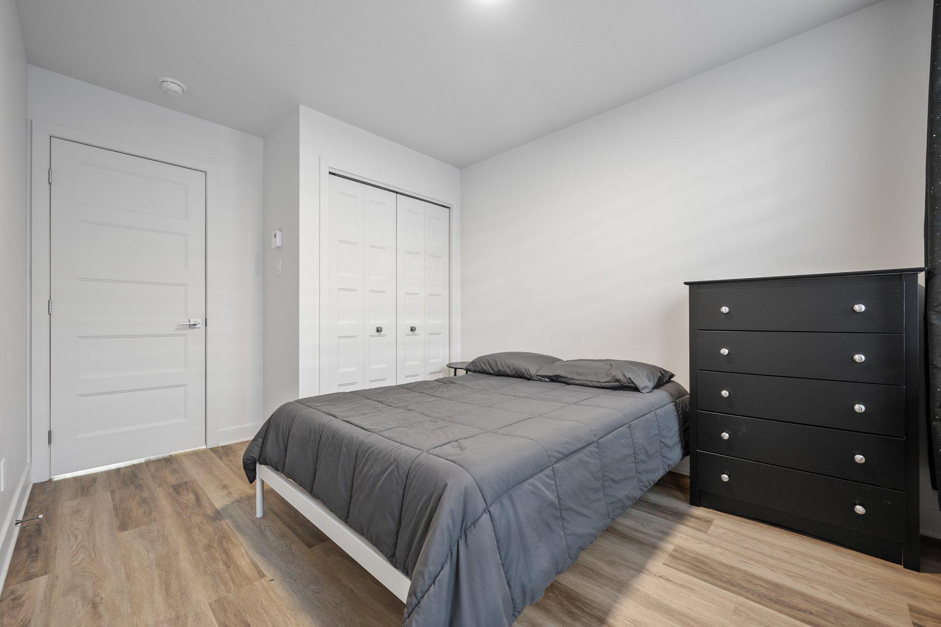 









55


Rue Jeannette

, 2,
Longueuil (Le Vieux-Longueuil),




QC
J4R2C8

