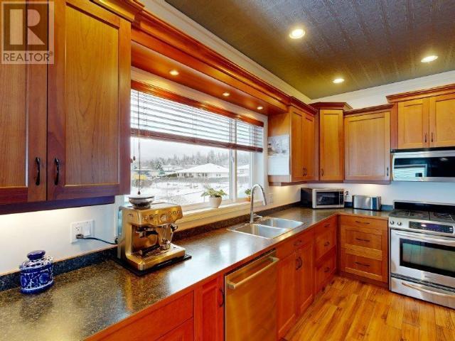 












7183 GEORGIA CRES

,
Powell River,




British Columbia
V8A5T6

