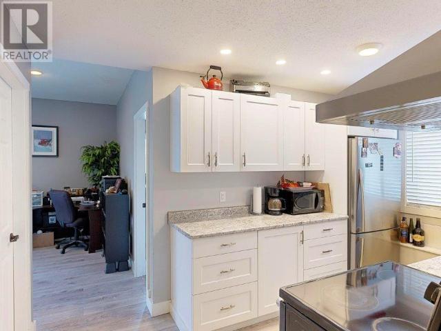 












7183 GEORGIA CRES

,
Powell River,




British Columbia
V8A5T6

