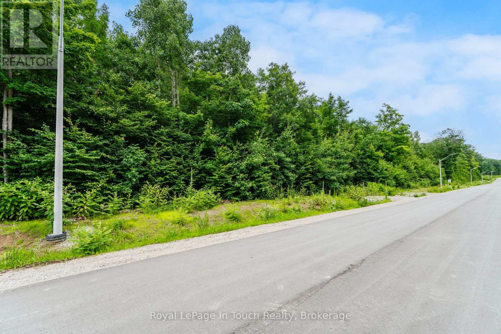 












LOT 65 WHISPERING PINE CIRCLE

,
Tiny,







Ontario
L9M0C2

