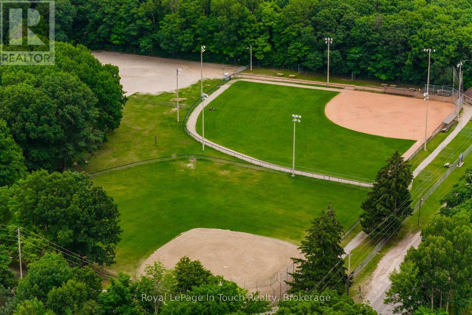 












LOT 66 WHISPERING PINE CIRCLE

,
Tiny,







Ontario
L9M0C2

