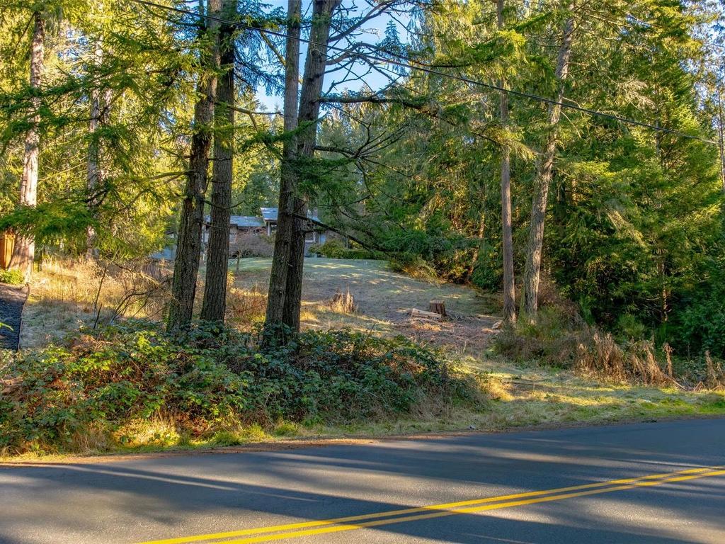 









Lot B


Renfrew

Rd,
Shawnigan Lake,







BC
V0R 2W1

