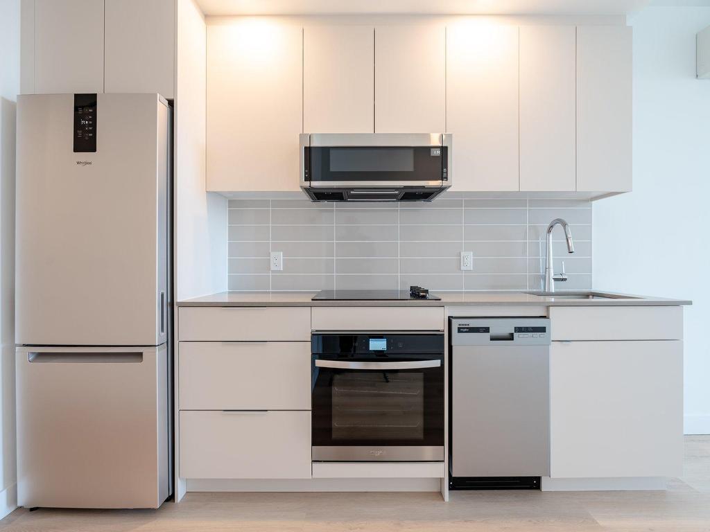 









1001


Rue Lucien-L'Allier

, 1816,
Montréal (Ville-Marie),




QC
H3G0G7

